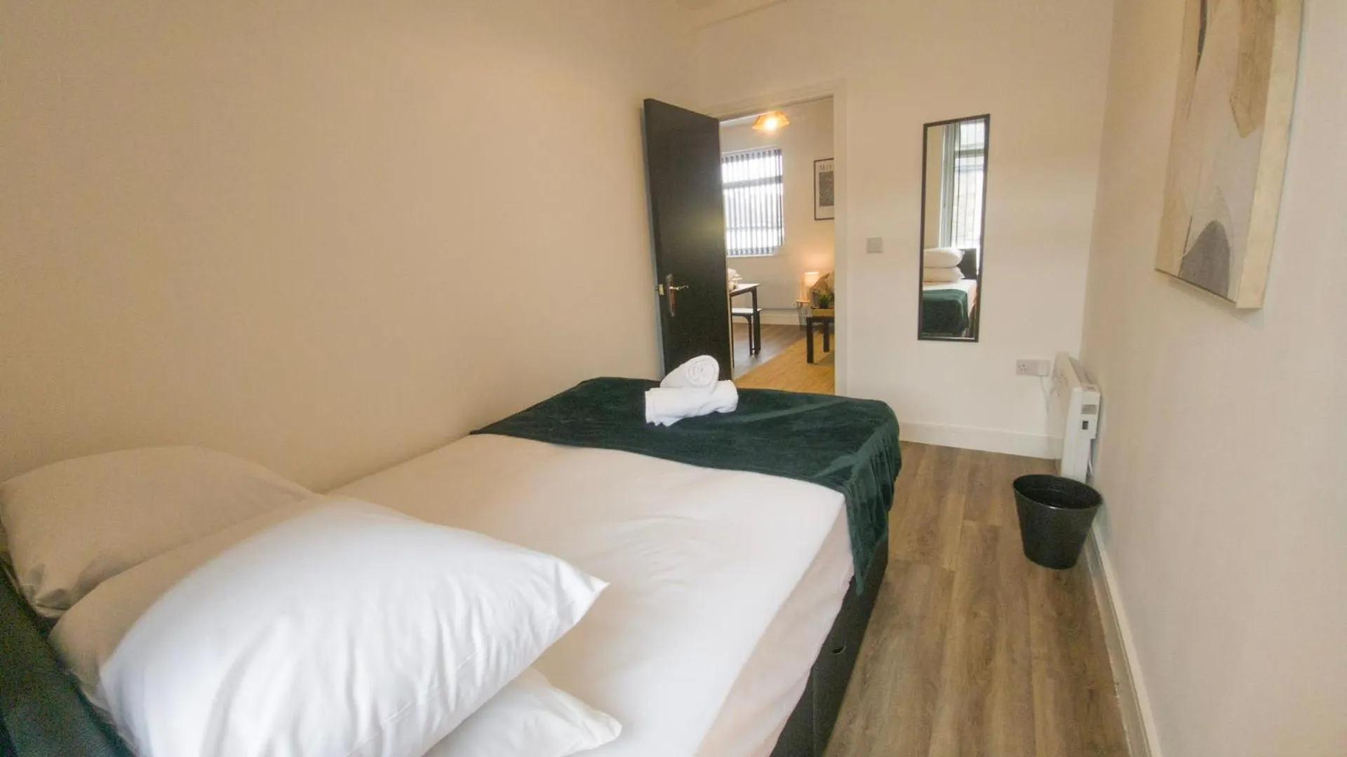 Super Convenient Keyless Entry Two Bedroom Loft By Property Promise Cardiff Birleşik Krallık
