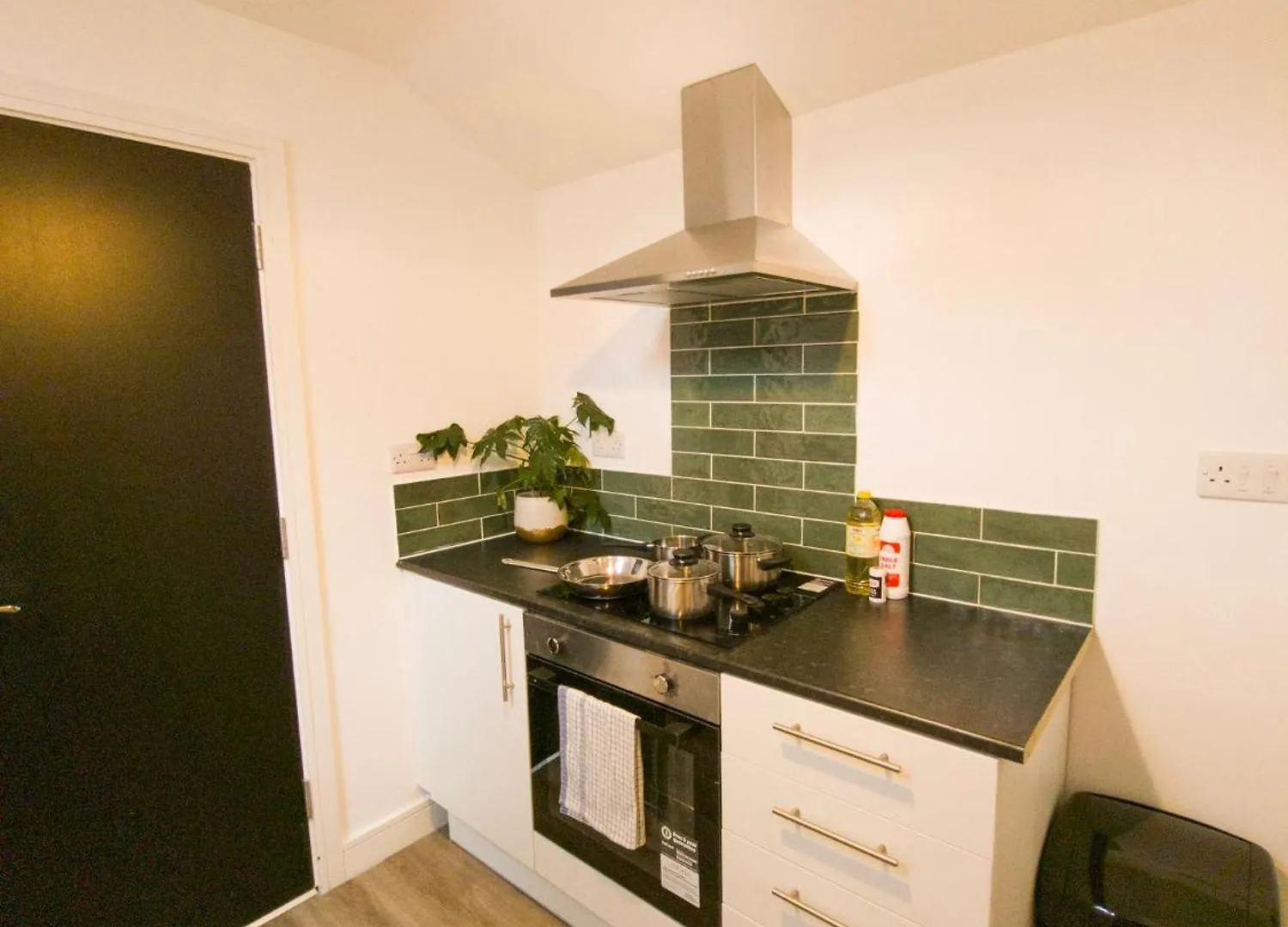 Super Convenient Keyless Entry Two Bedroom Loft By Property Promise Cardiff Birleşik Krallık